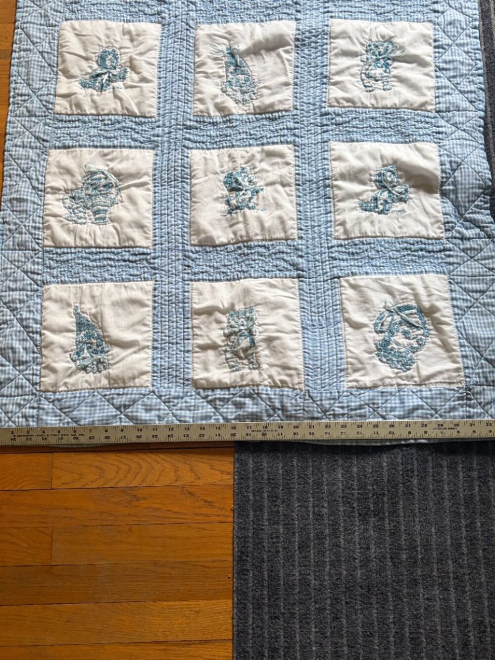 Baby Quilt Vintage Handmade Cross Stitched Hand Stitched 34β x 44β Vintage - Picture 7 of 8